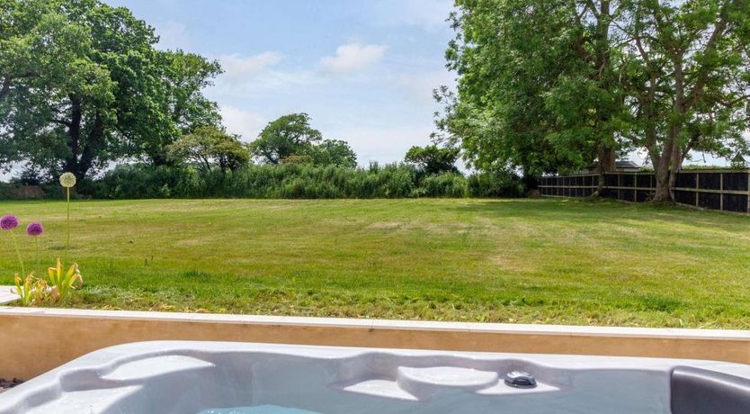 Photo of 2 Bed in Lound