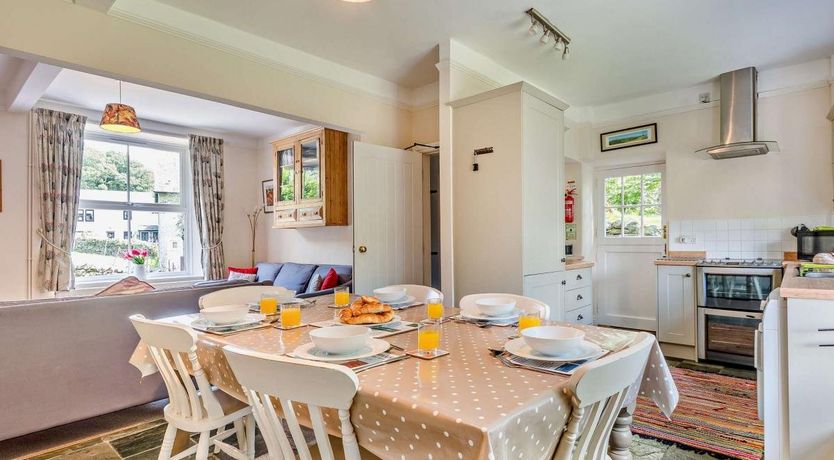 Photo of 3 Bed in Chapel Stile