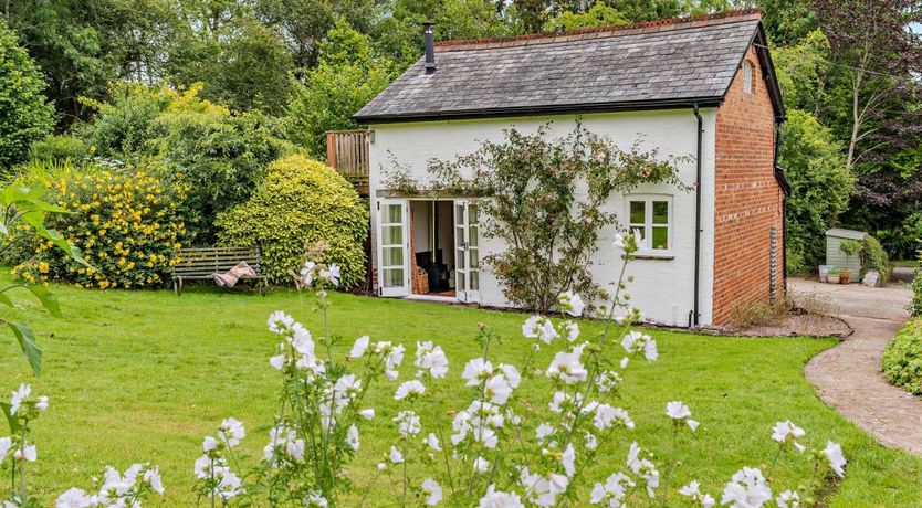 Photo of 1 Bed in Talyllyn