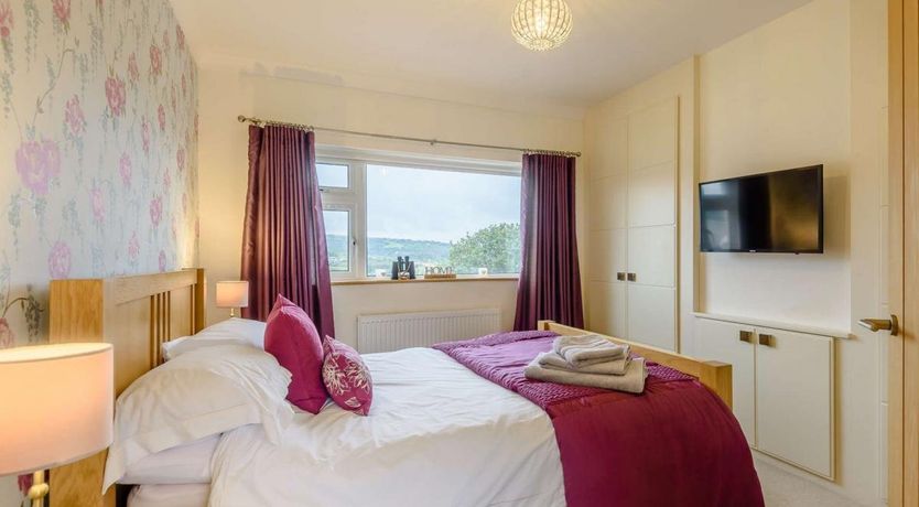 Photo of 3 Bed in Old Colwyn