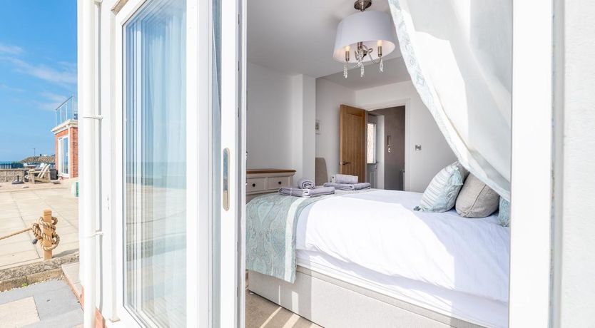 Photo of 2 Bed in Tywyn