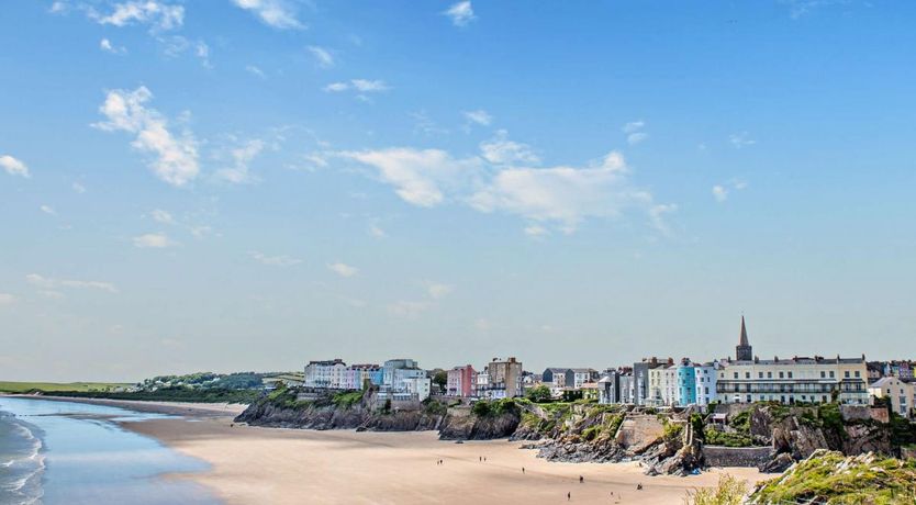 Photo of 1 Bed in Tenby