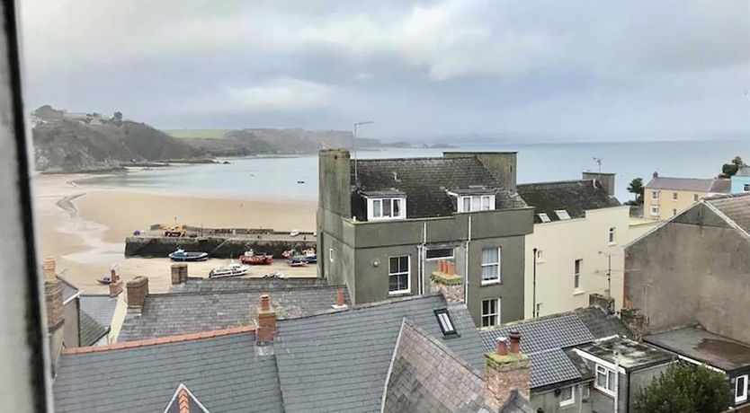 Photo of 1 Bed in Tenby