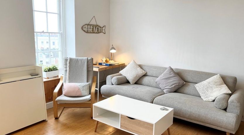 Photo of 1 Bed in Tenby