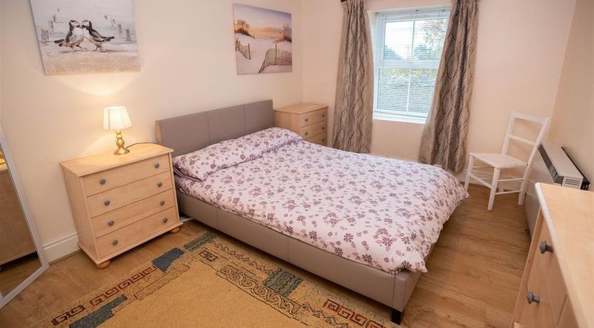 Photo of 2 Bed in Lydstep
