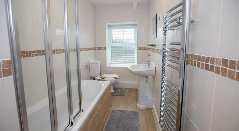 Photo of 2 Bed in Lydstep