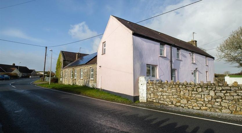 Photo of 2 Bed in Lydstep