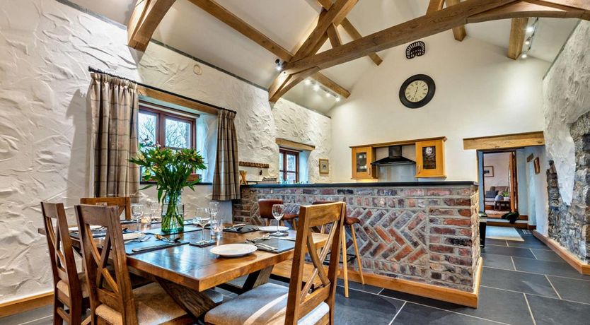 Photo of 3 Bed in St Florence