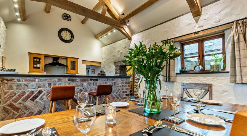 Photo of 3 Bed in St Florence