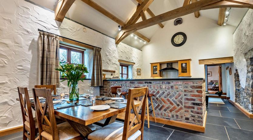 Photo of 3 Bed in St Florence