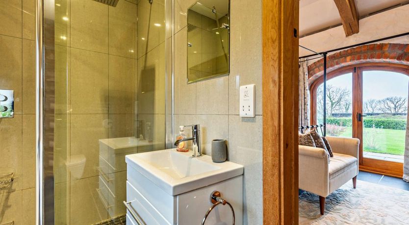 Photo of 3 Bed in St Florence