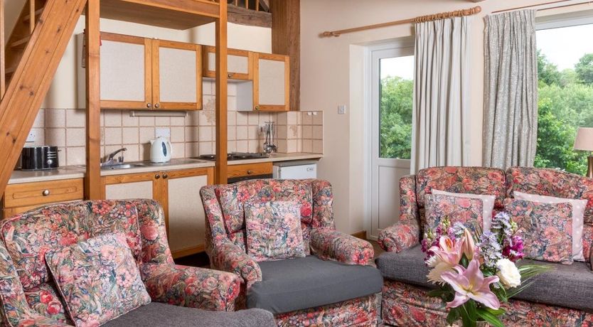 Photo of 3 Bed in Lower Chapel