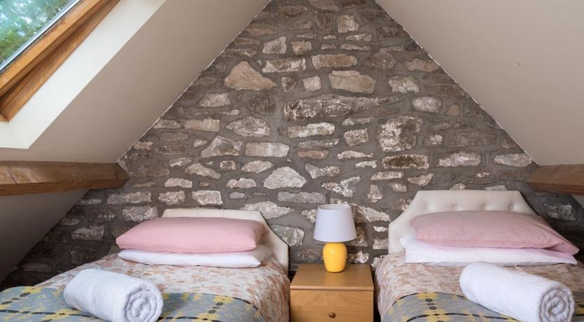 Photo of 3 Bed in Lower Chapel