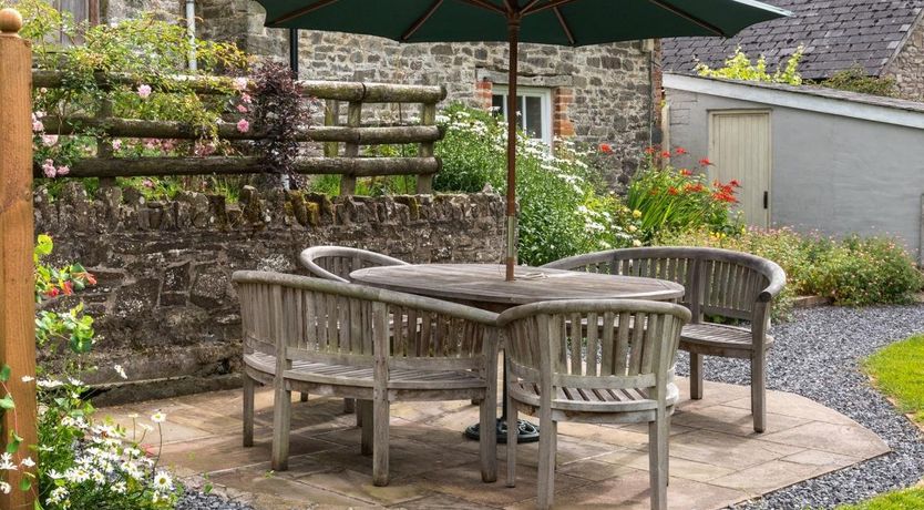 Photo of 3 Bed in Lower Chapel