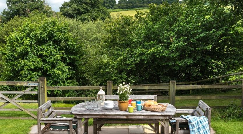 Photo of 3 Bed in Lower Chapel