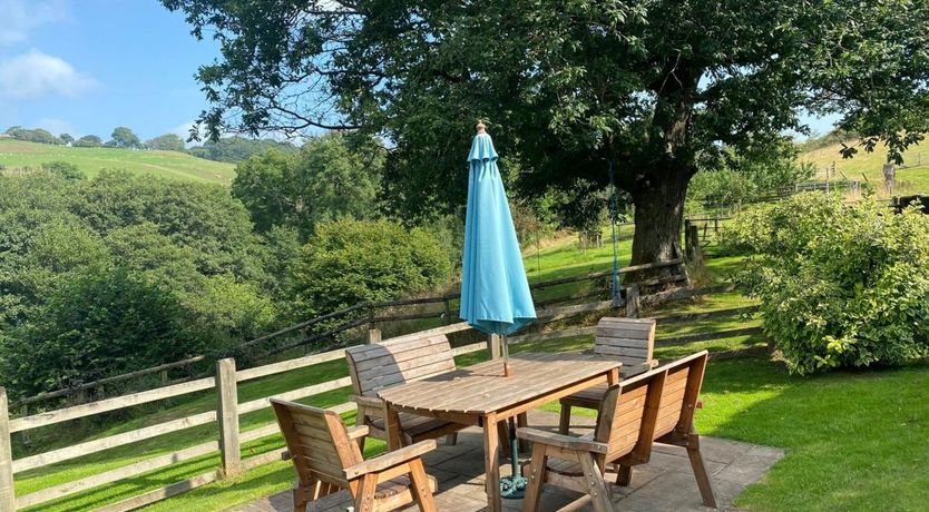 Photo of 3 Bed in Lower Chapel