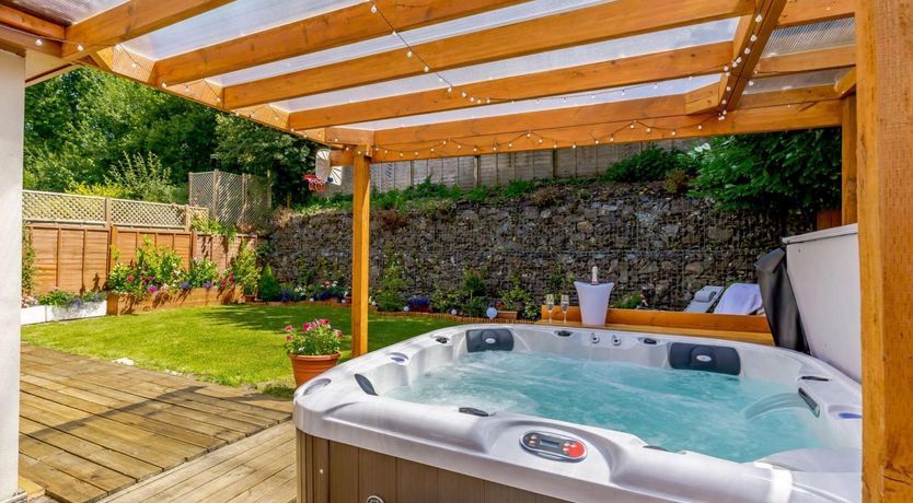 Photo of 4 Bed in Okehampton