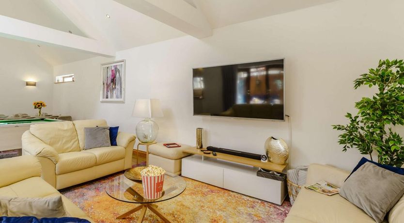 Photo of 4 Bed in Okehampton