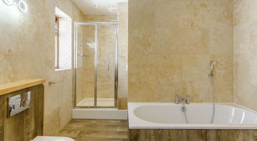 Photo of 4 Bed in Okehampton