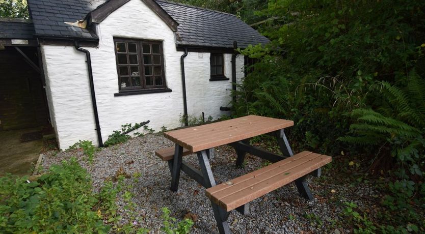 Photo of 2 Bed in Cilgerran