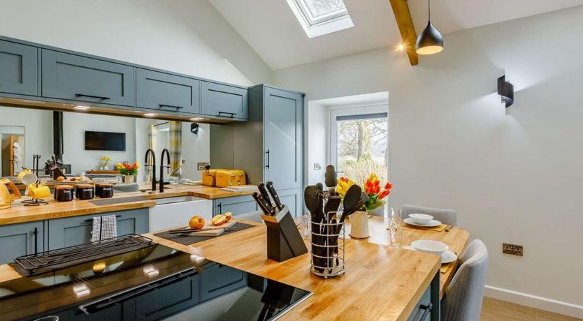 Photo of 2 Bed in Gidcott