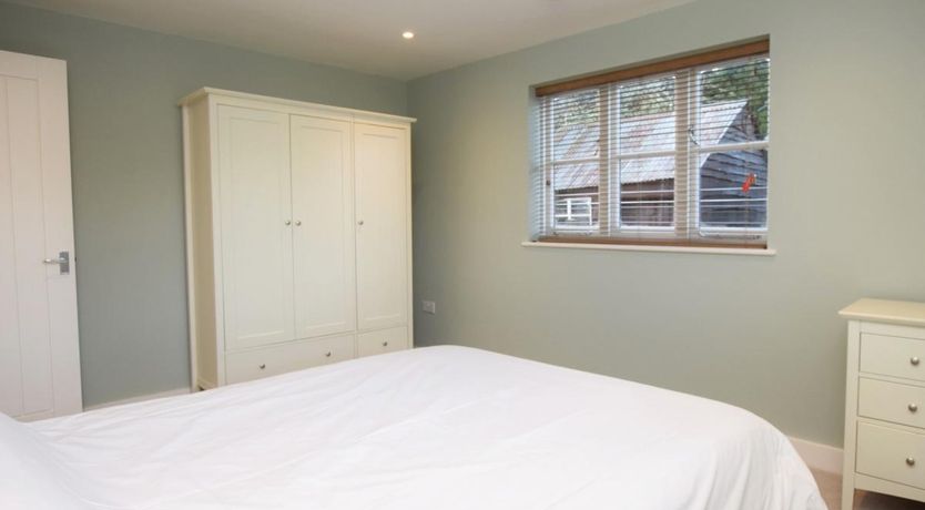 Photo of 2 Bed in Middlemarsh