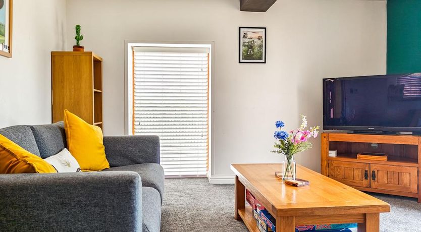 Photo of 2 Bed in Eckington