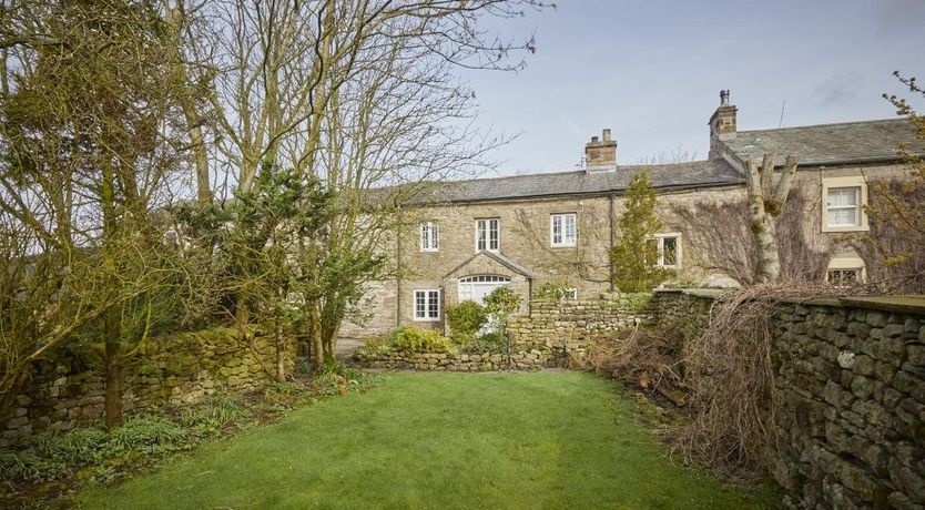 Photo of 3 Bed in Masongill