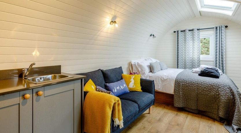 Photo of 1 Bed in Capel Garmon