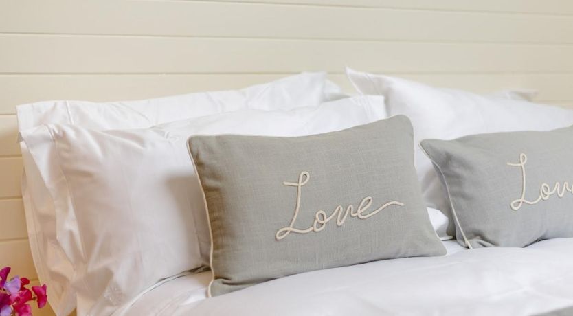 Photo of 1 Bed in Capel Garmon