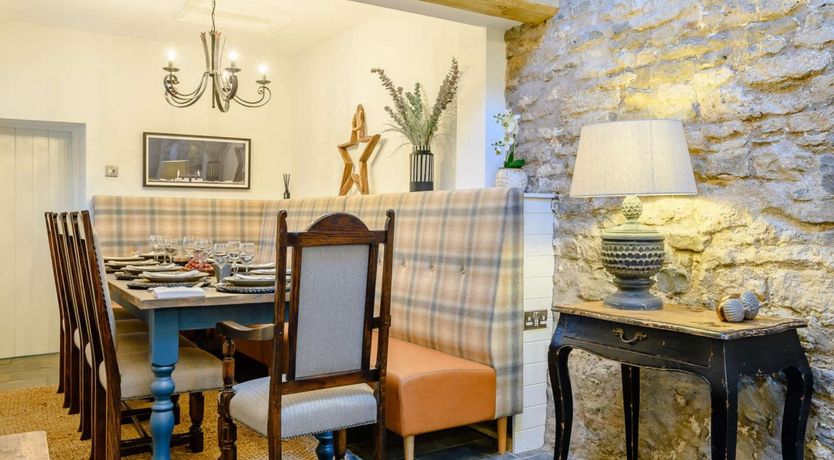 Photo of 8 Bed in Bridgend