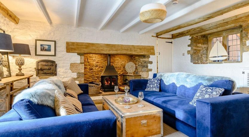 Photo of 8 Bed in Southerndown