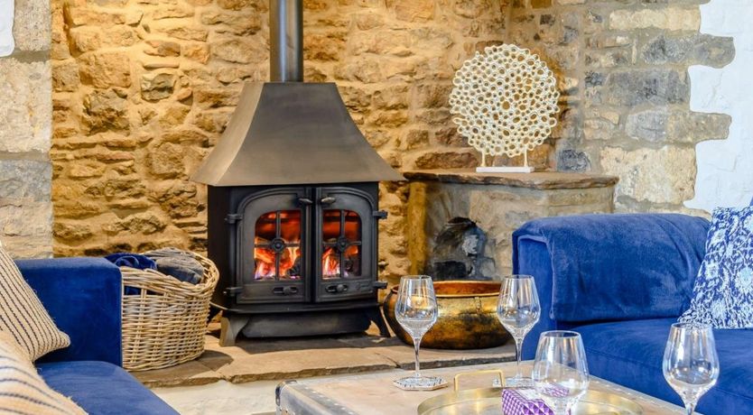 Photo of 8 Bed in Southerndown