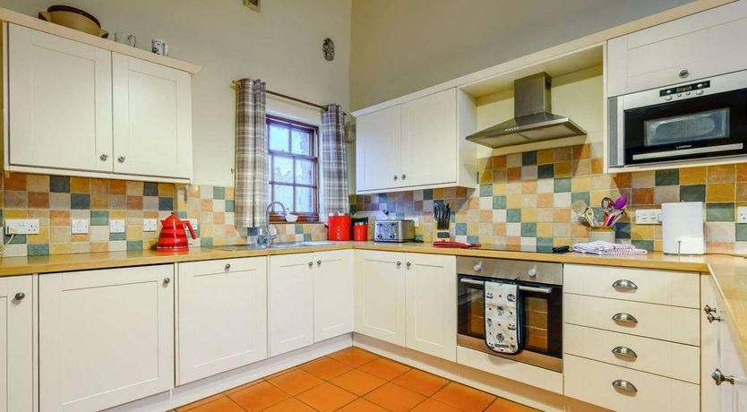 Photo of 2 Bed in Dean