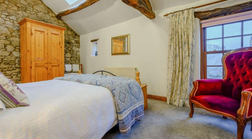 Photo of 2 Bed in Dean