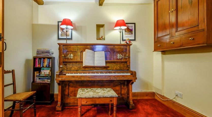 Photo of 2 Bed in Dean