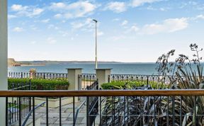 Photo of 2 Bed in Tenby