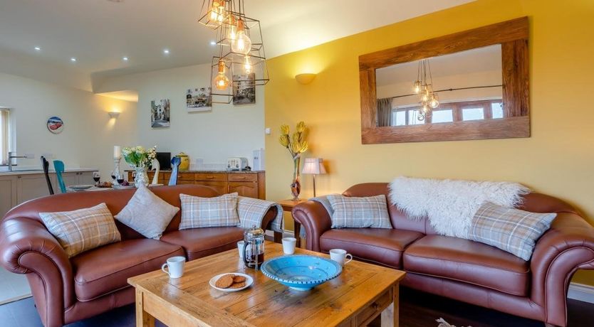 Photo of 2 Bed in Wyke