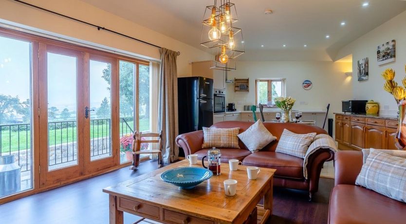 Photo of 2 Bed in Wyke