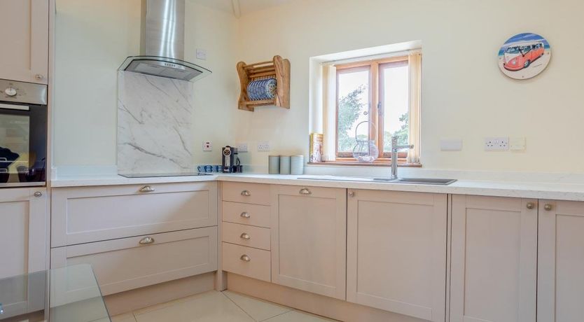 Photo of 2 Bed in Wyke