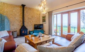 Photo of in Wyke (79208)