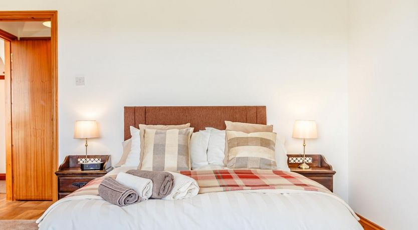 Photo of 1 Bed in Treglasta