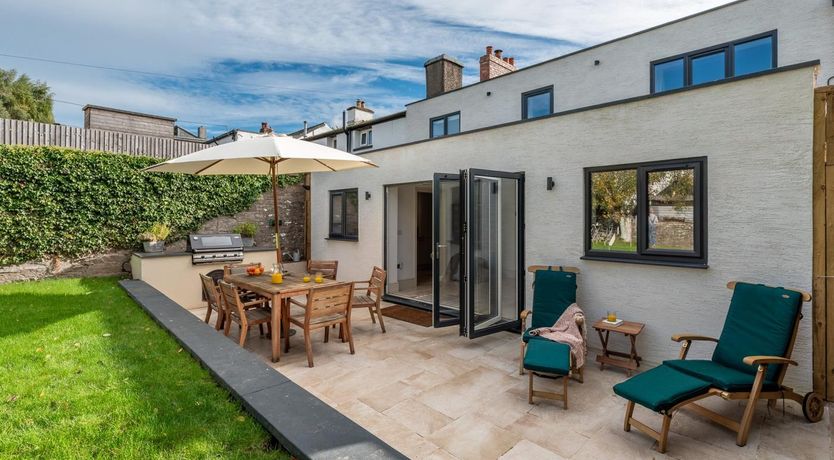 Photo of 4 Bed in Crickhowell