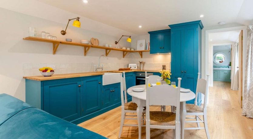 Photo of 1 Bed in Holton