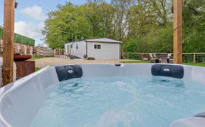 Photo of 2 Bed in Godshill Wood