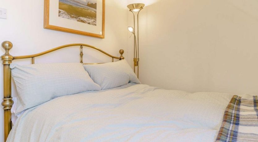 Photo of 2 Bed in Tenby