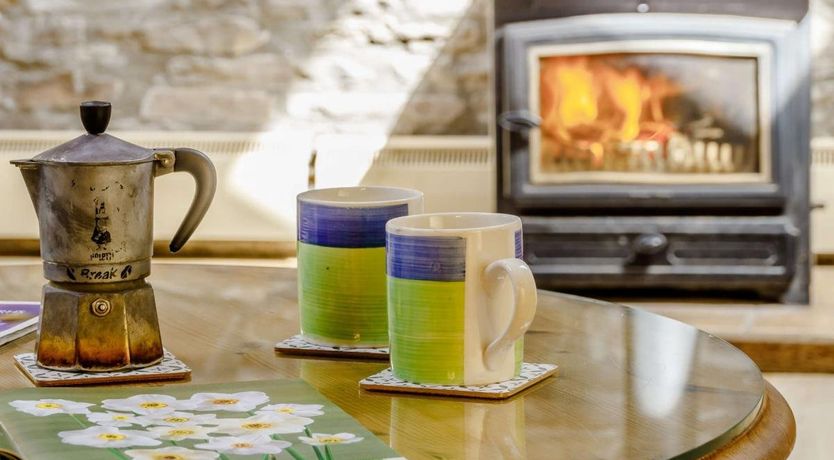 Photo of 4 Bed in Cantref