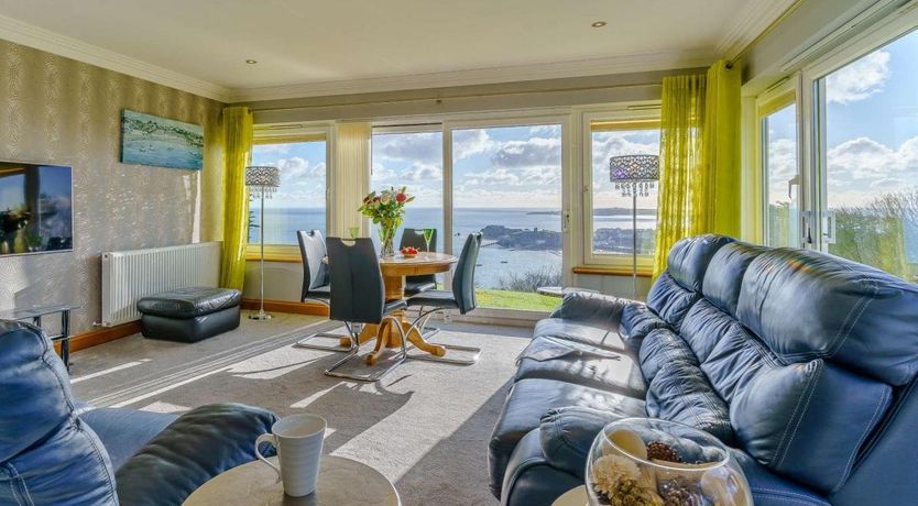 Photo of 2 Bed in Tenby