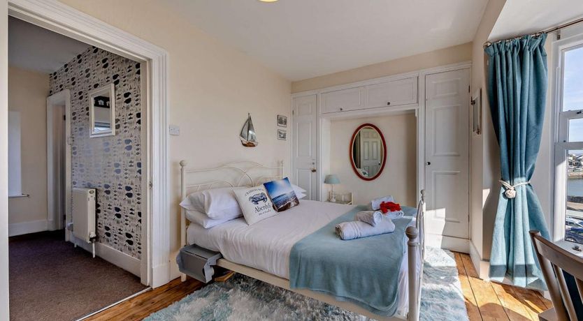 Photo of 2 Bed in Aberdovey