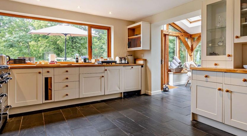 Photo of 6 Bed in Brecon